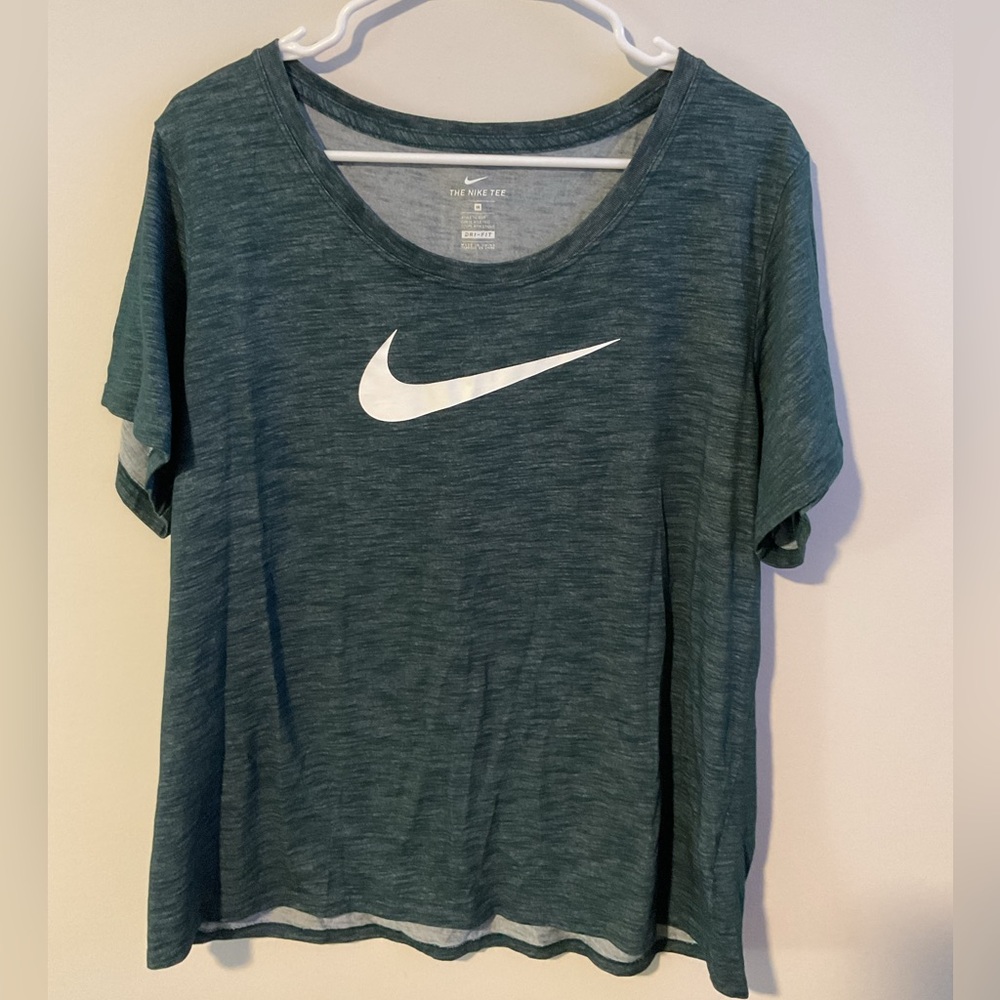 Women’s Nike dri-fit tee-shirt